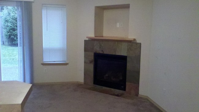 Photo - 4913 180th St SW