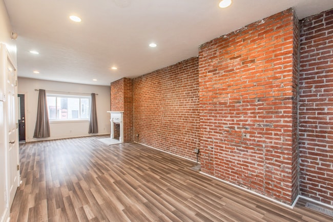 Photo - 132 S 20th St