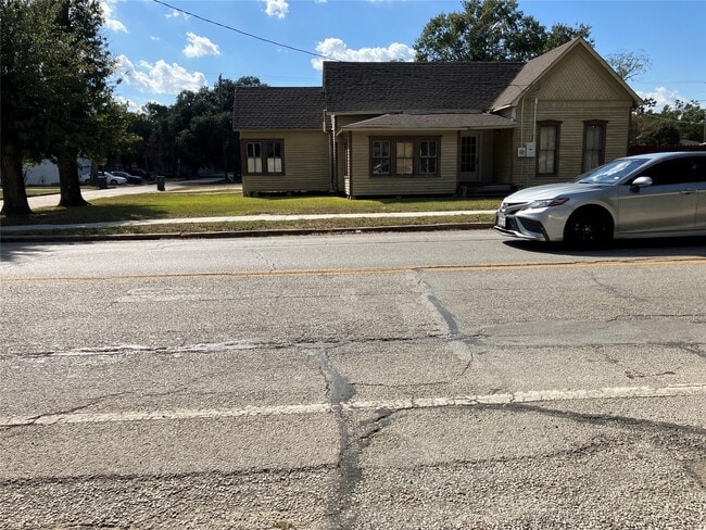 Photo - 312 S Mechanic St