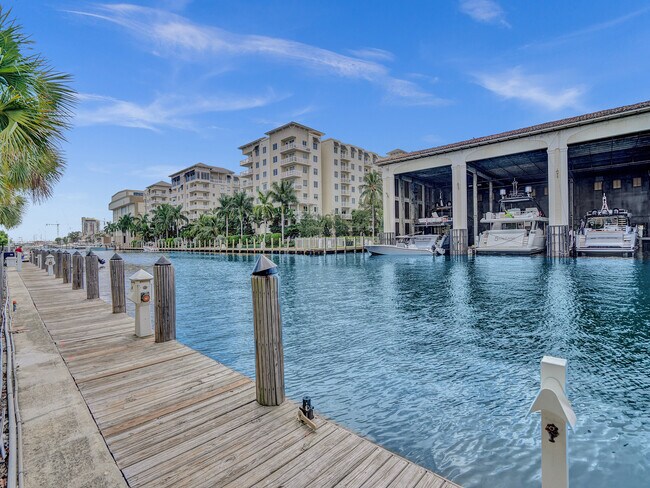 Photo - 1600 SE 15th St Unit 400