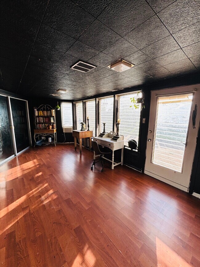 Photo - 4901 Timber Ln