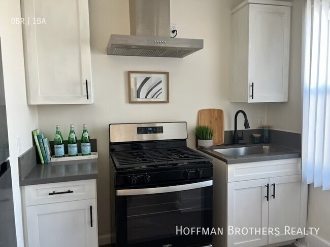 Building Photo - 2908 San Pedro St Unit A