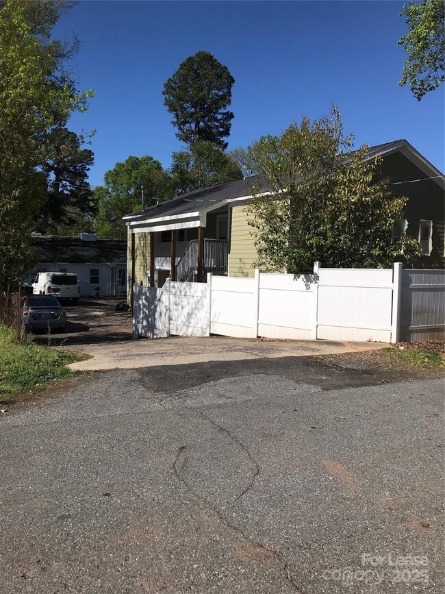 Photo - 3805 Miriam Dr Unit 8