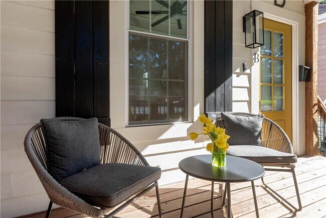 Photo - 788 Fulton Terrace SE