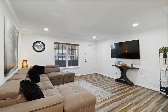 Photo - 1004 Patton Creek Ln