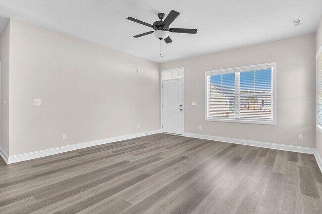 Photo - The Landing at Lewis Creek | 3 bedrooms, 2 baths