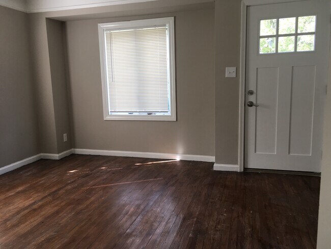 Photo - 20266 McCormick St