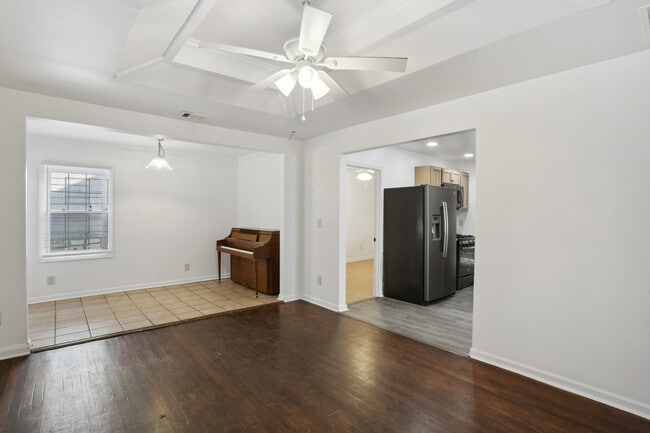 Building Photo - 1336 Gault St SE Rental