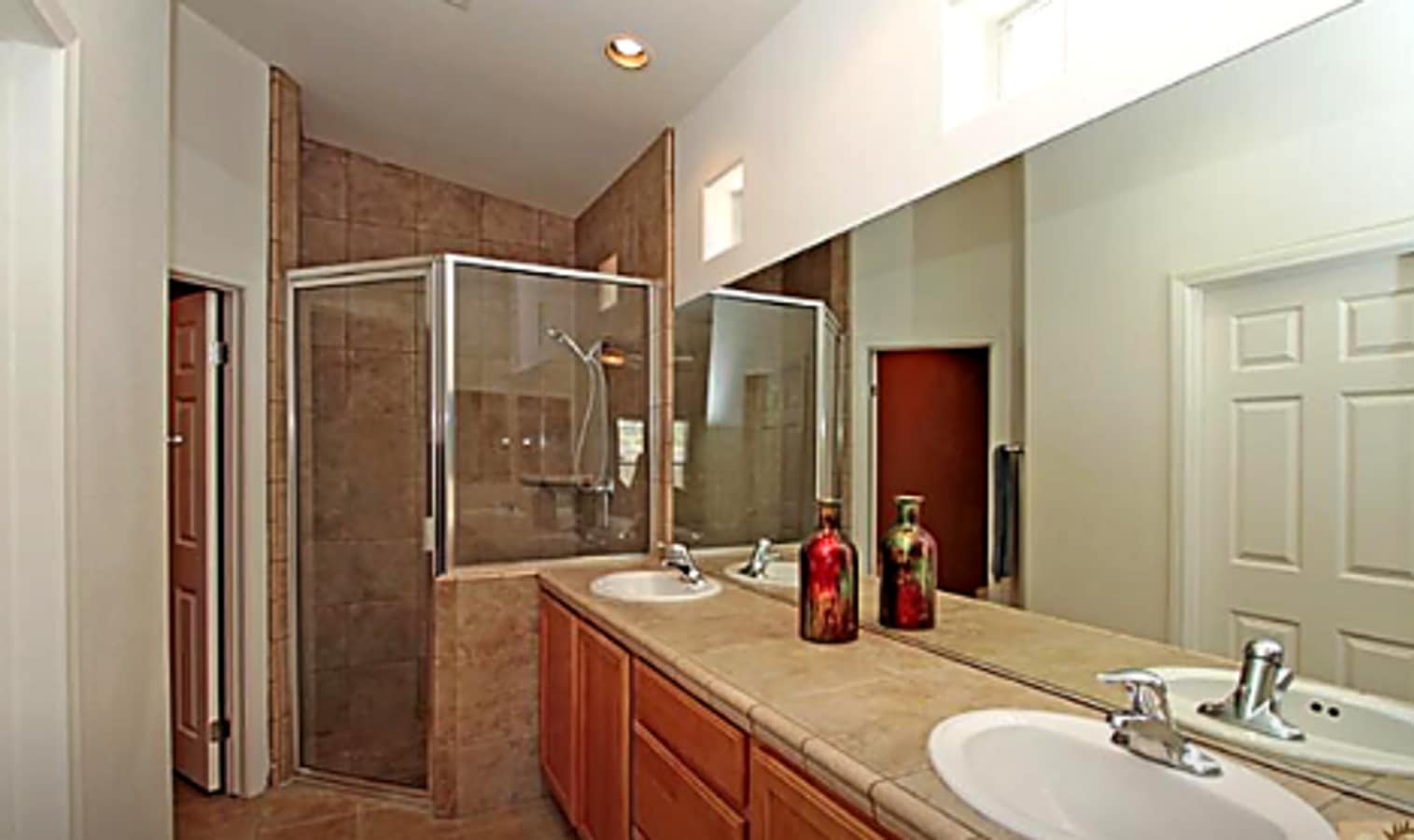 Photo - AVAILABLE NOW - 3bd/2ba, 1895 Sq. Ft. Single Family Home