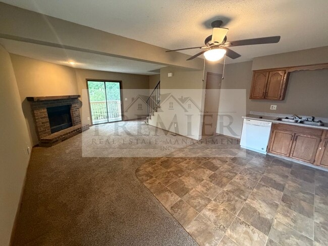 Photo - 3556 NE Independence Ave Unit 3556