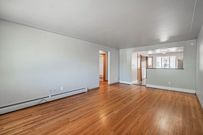 Building Photo - Charming 2BD, 1BA Wheat Ridge Duplex with 1-Car Garage