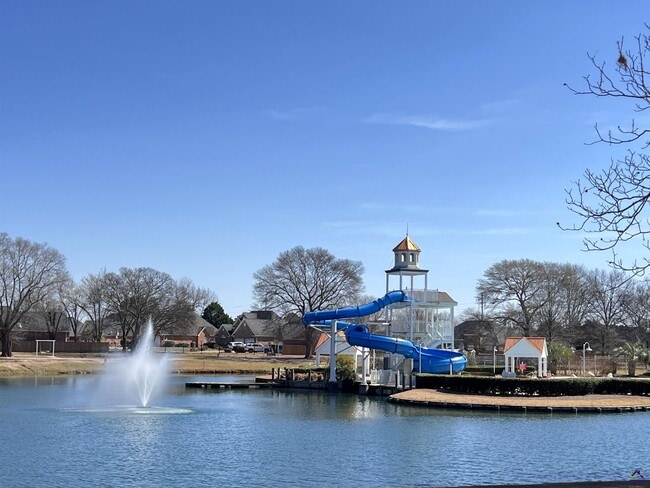 Photo - 104 Village Walk