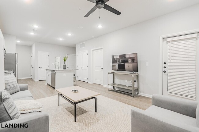 Photo - 1650 Harris Hill Rd Unidad 07-7307