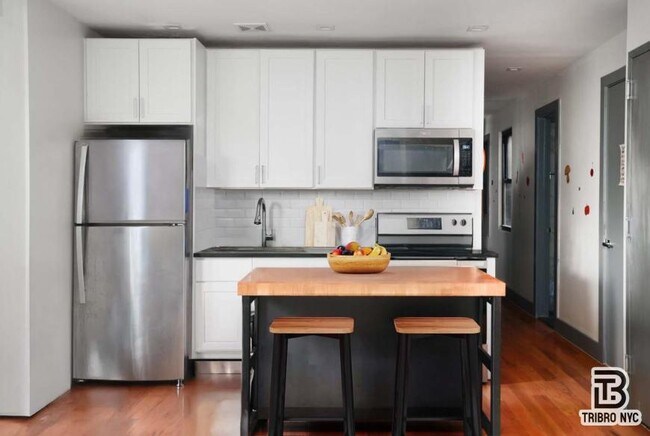 Photo - 4 bedroom in Brooklyn NY 11238 Unit 2