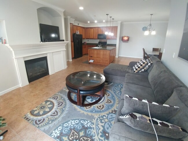 living room - 4285 Clarinbridge Cir