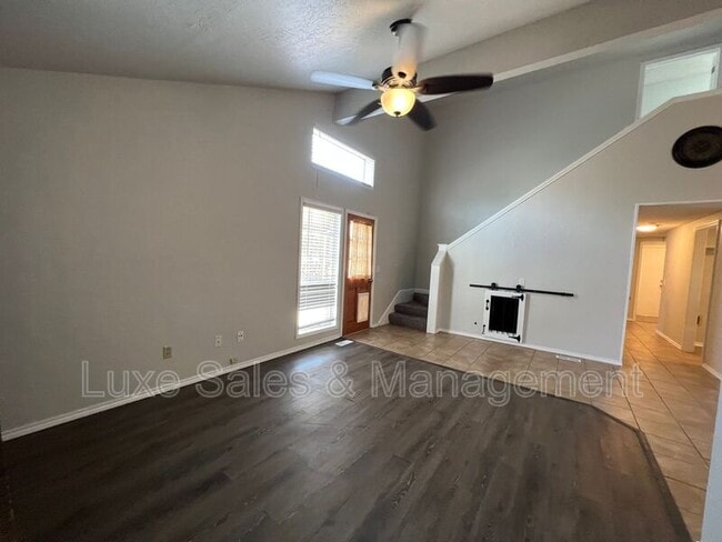 2137 Goodrich Dr