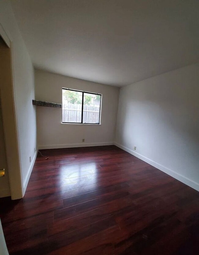 Photo - Stylish & Spacious 3-Bed, 2-Bath Home in C...