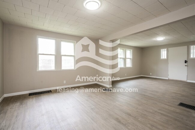 Photo - 1801 Leer St