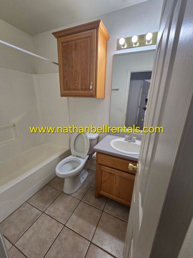 Photo - 2625 40th St SE Unit 2627