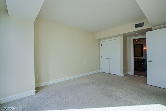 Building Photo - 2700 S Las Vegas Blvd Unit 3108