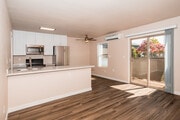 1BR, 1BA - 570SF