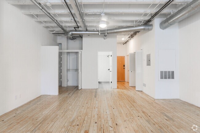 Studio - 970 SF - 900 Peachtree Lofts