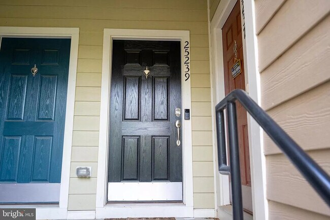 2nd Floor - Exterior - 25239 Laureldale Ter