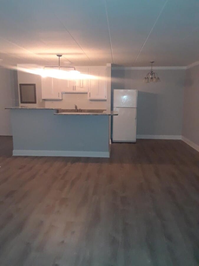 kitchen - 16 E Old Willow Rd Unit 317N