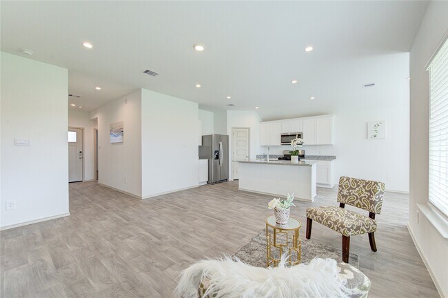 Photo - 1806 Laguna Wy