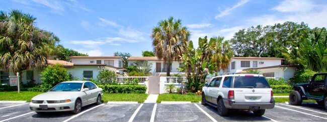 Photo - Victoria Place Courtyard Apartments