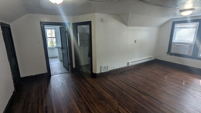 Photo - 211 W Wellington St Unit 211 1/2 Wellington