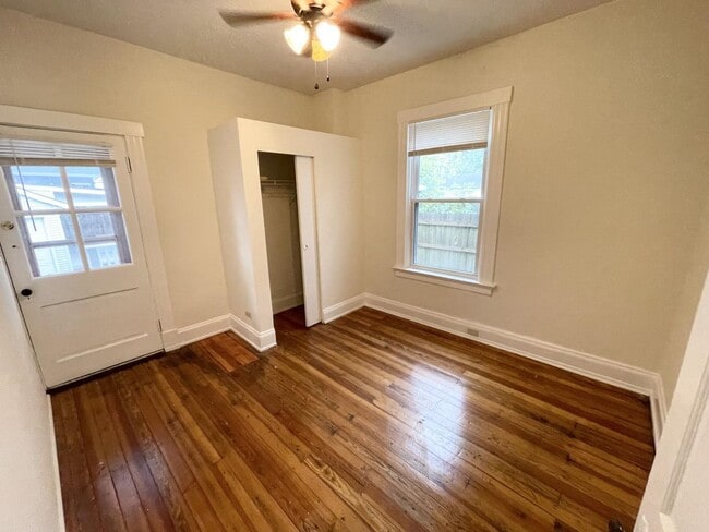 1914 Waverly Ave Unit 1