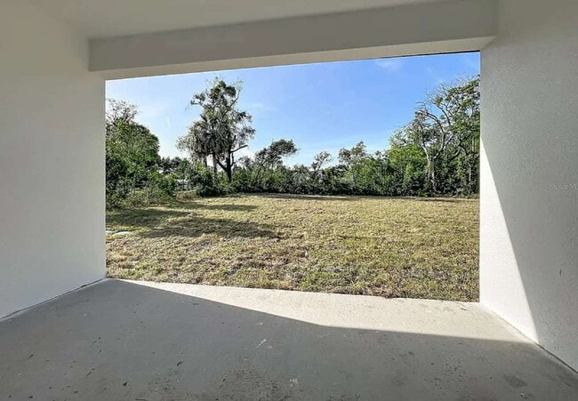 Photo - 356 W 4th St