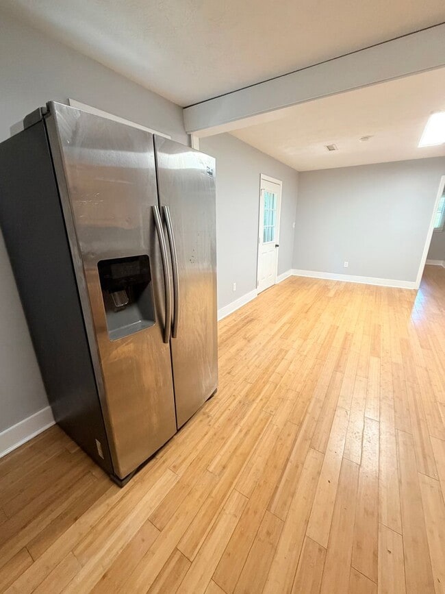 Photo - 5 Bedroom, 2.5 Bathroom house, Super convenient location! Arden