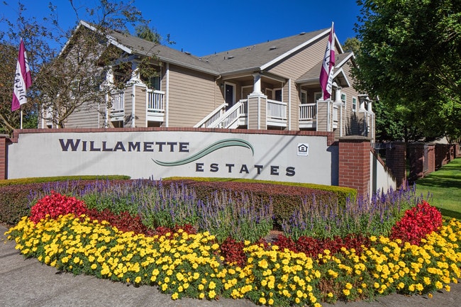 Willamette Estates Entrance - Willamette Estates Apartments