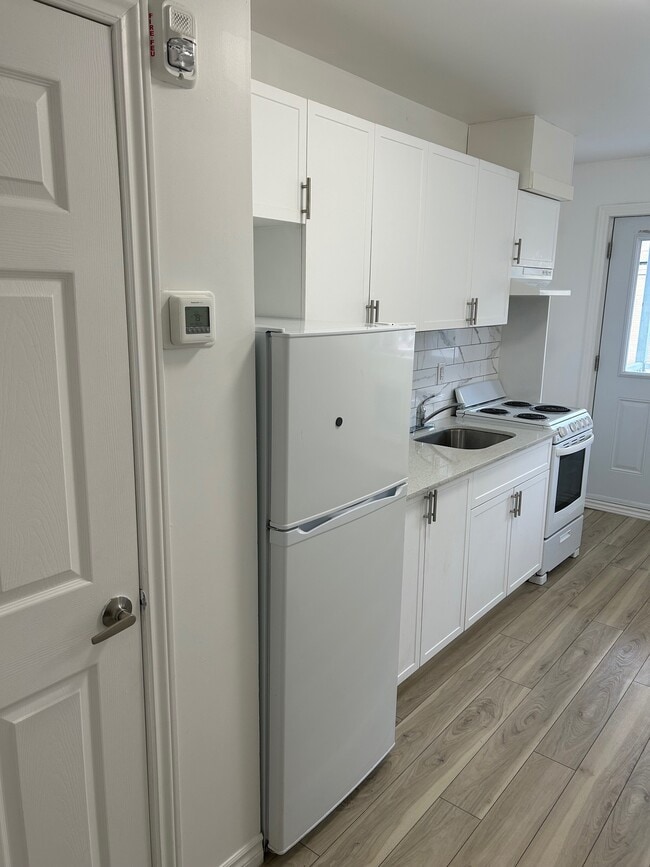 Photo - 630 Cummings Ave Unit 201