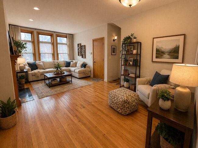 Photo - 1463 N Leavitt St