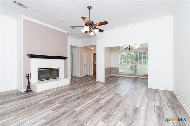 Photo - 524 Neches St