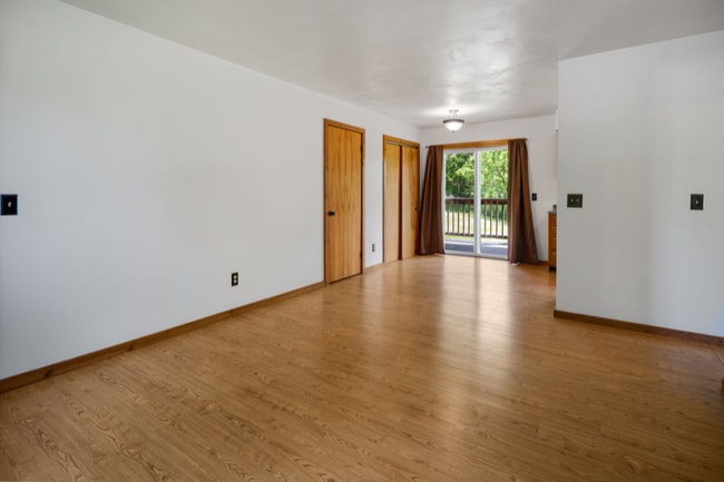 Photo - 1895 E Shore Dr