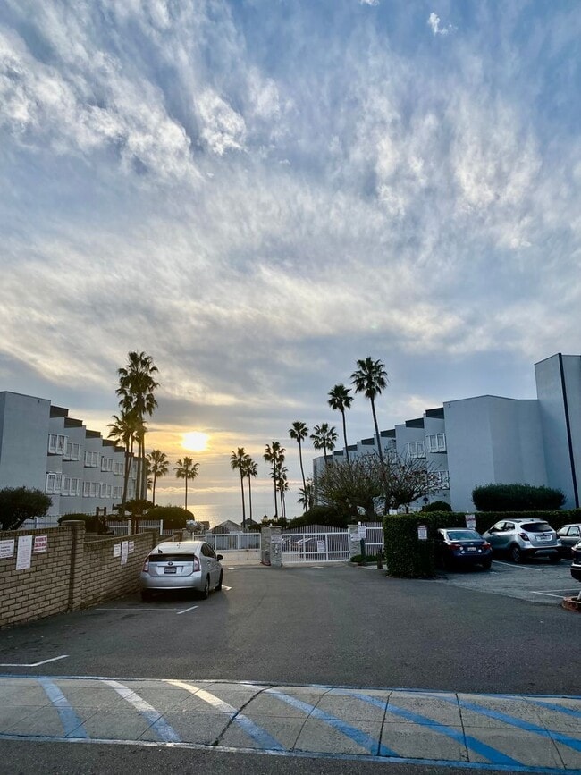 Photo - Must See!  Won't Last! Spacious 1 bedroom 1 bath condo Unit 103