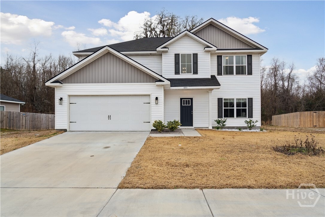 Photo - 601 Meloney Dr House