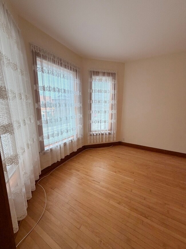 Photo - 2613 W Walton St