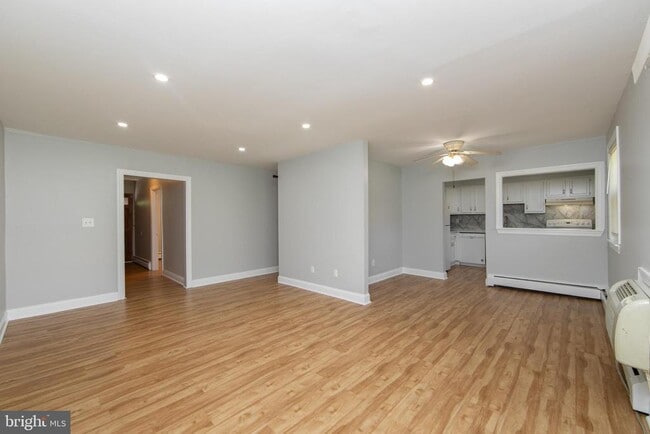 Photo - 1011 Garnet Dr