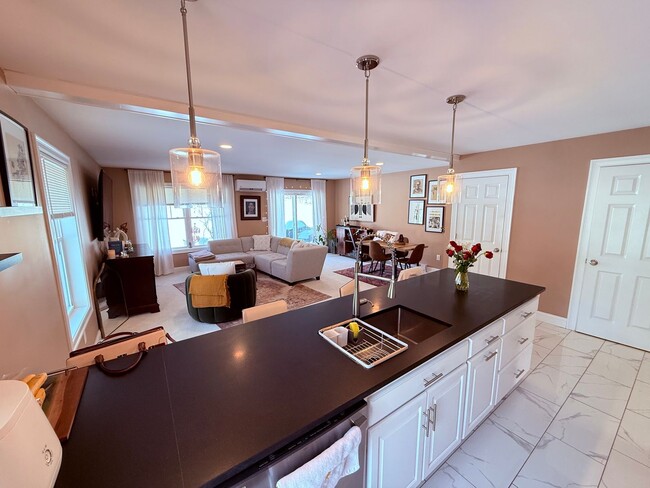 Photo - Luxury Duplex Unit #B