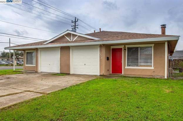 Photo - 7578 29th St