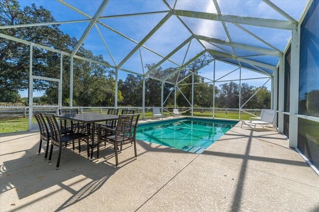 Photo - 18 NW 144th Dr