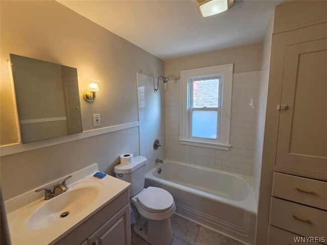 Photo - 490 S Ogden St