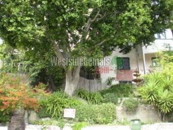 2174 Beachwood Terrace 90068