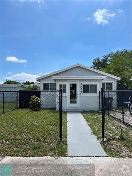 Building Photo - 1040 NW 2nd Ave Rental