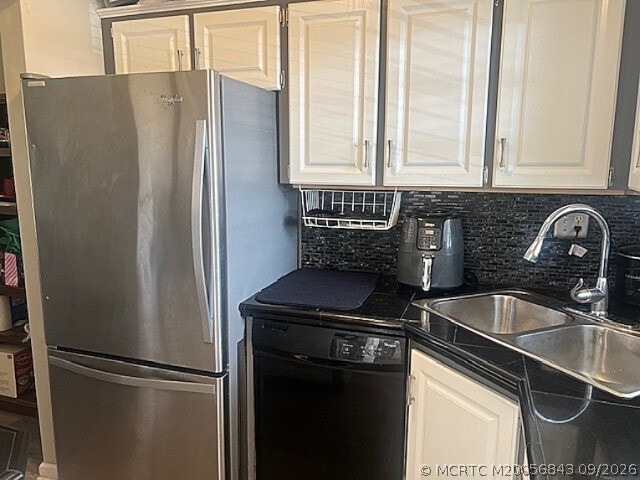 1943 SW Palm City Rd Unit 22F